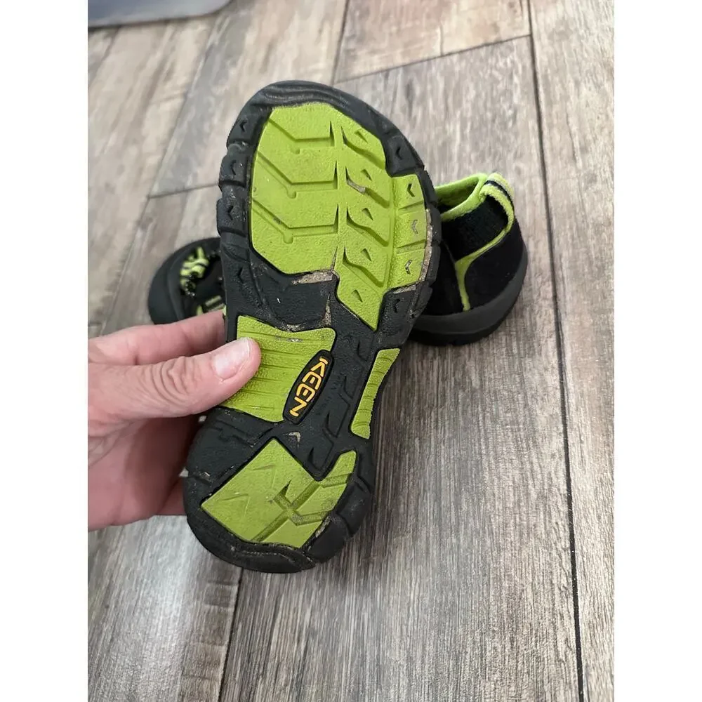Keen Women’s Black & Green Bumper Toe Water Hiking Trail Sandals Shoes Size 13